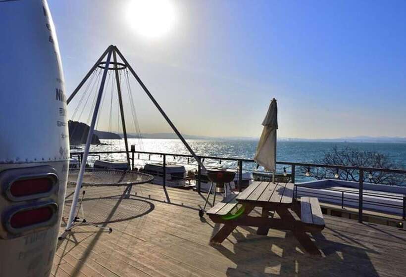 Pohang Glampingaen And Caravan Pension