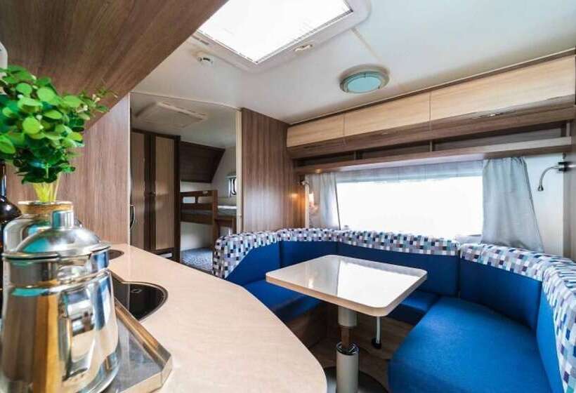 Pohang Uhil Camping Park Pension