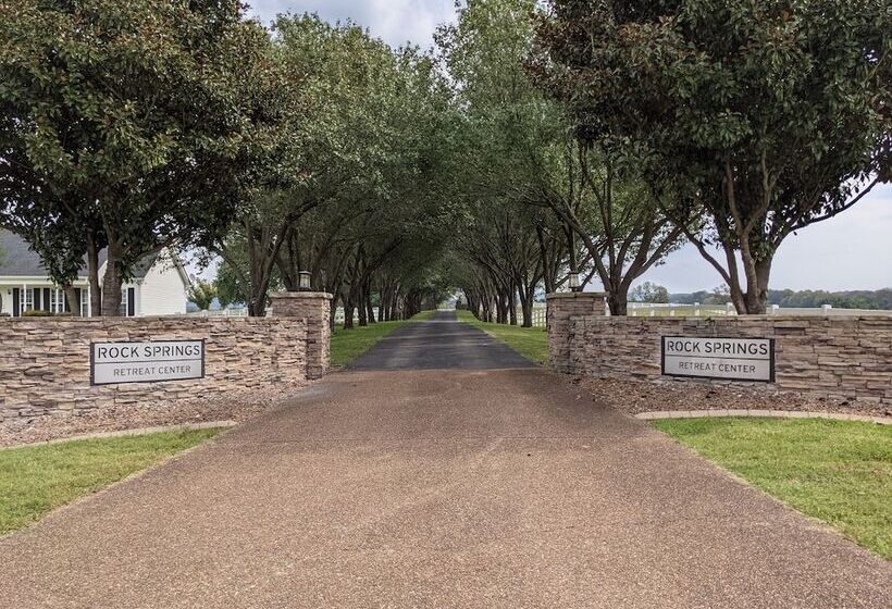 אתר נופש Rock Springs Retreat Center