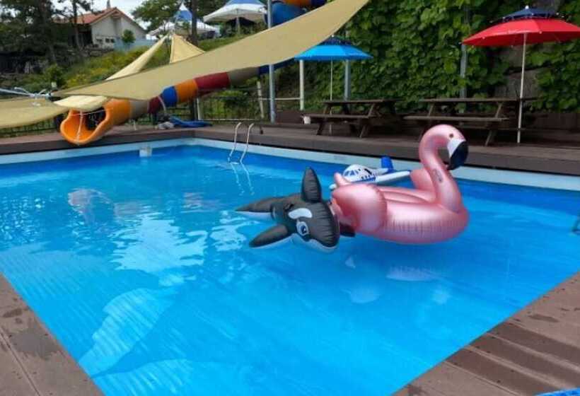 Sacheon Seopo Beach Pension