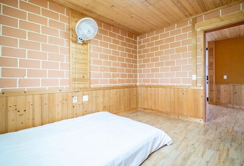 Samcheok Dasarang Pension