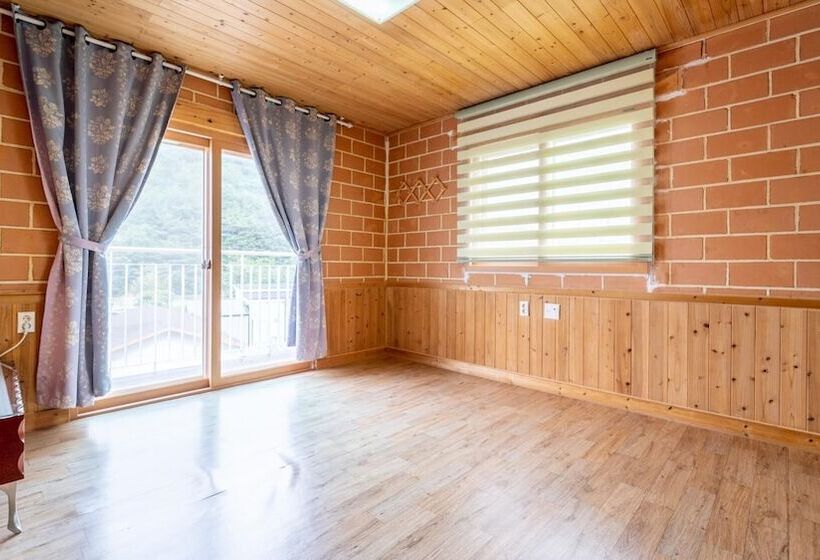 Samcheok Dasarang Pension