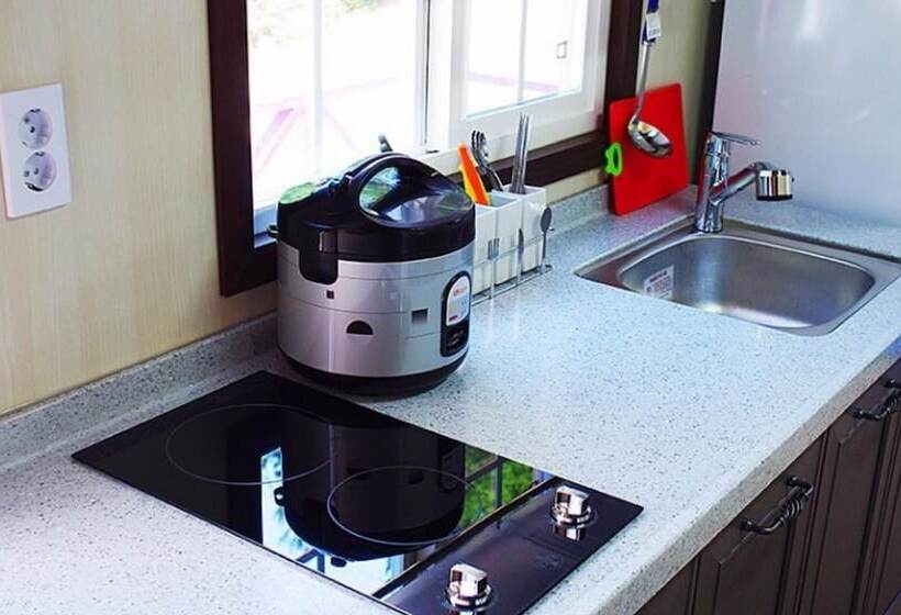 Samcheok Supsokbada Pension