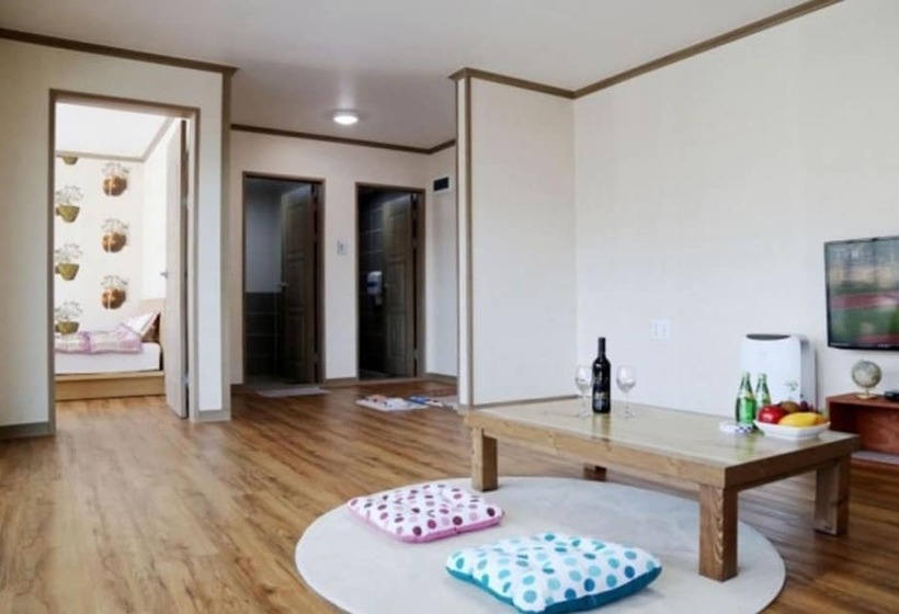 Sancheong Jirisan Noeul Pension