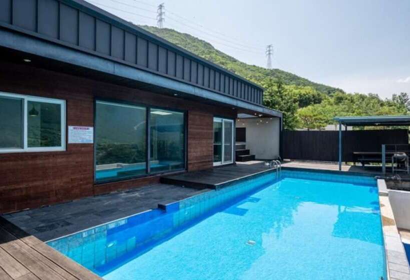 Sancheong Jirisanui Haru Pension