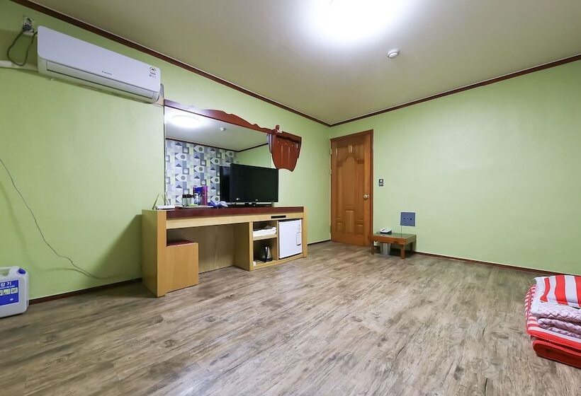 Seosan Cherboug Motel