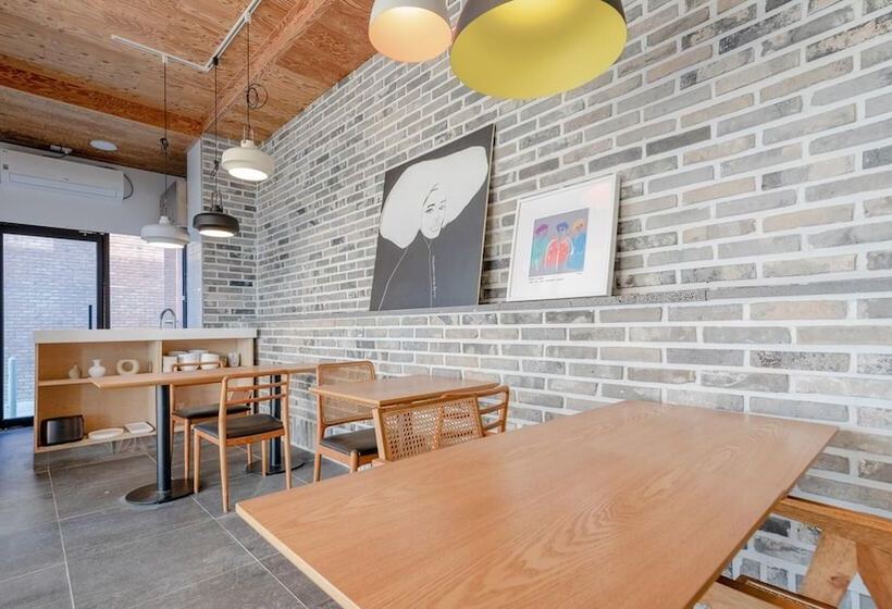 Sokcho  Moreve Pension