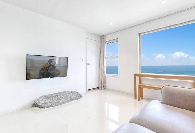 Sokcho  Moreve Pension