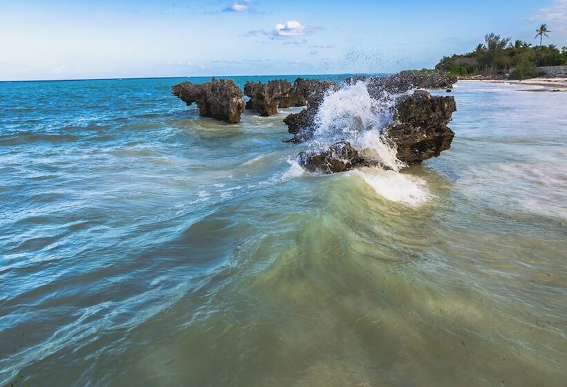 Sunshine Bay Hotel Zanzibar