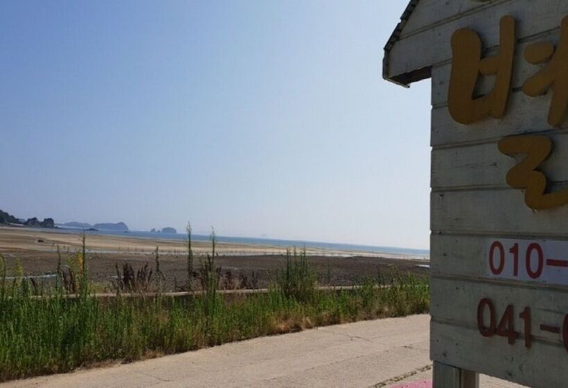 Taean Byeolbada Pension