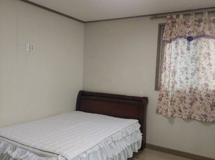 Taean Jiyu Ne Pension