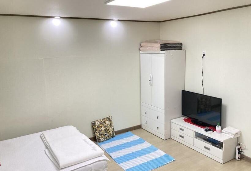 Taean Jiyu Ne Pension