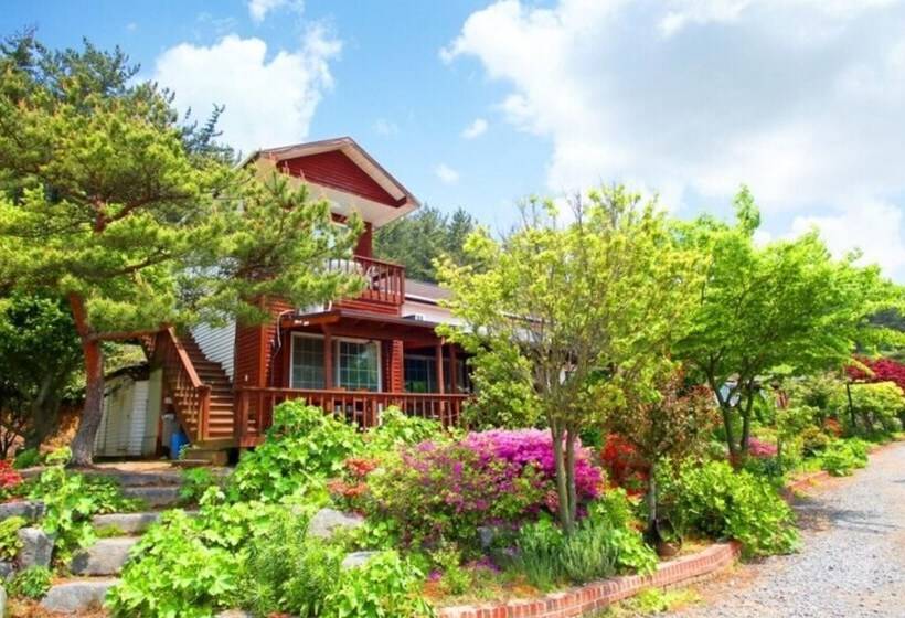 Taean Seogyanguichueok Pension