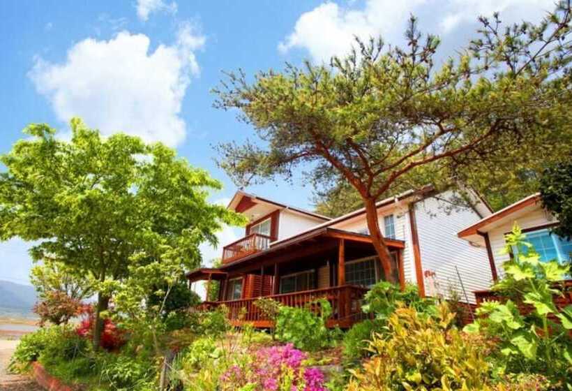 Taean Seogyanguichueok Pension