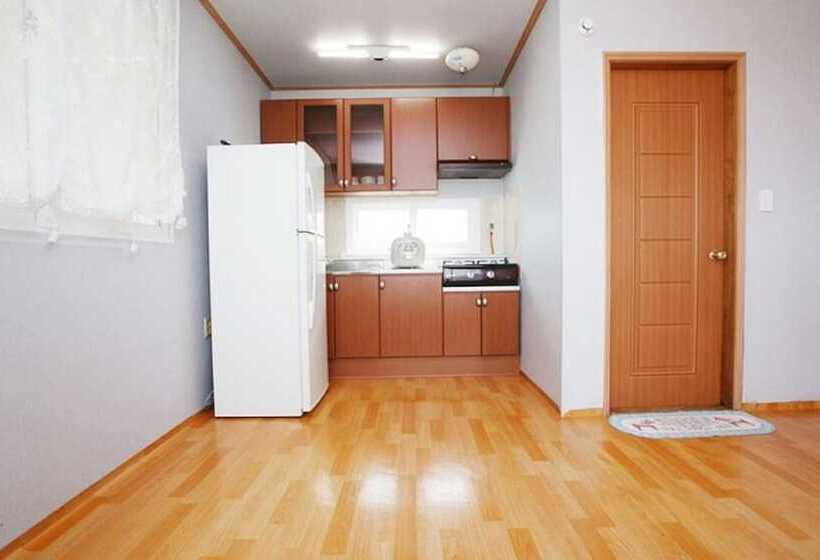 Taean Sujung Pension