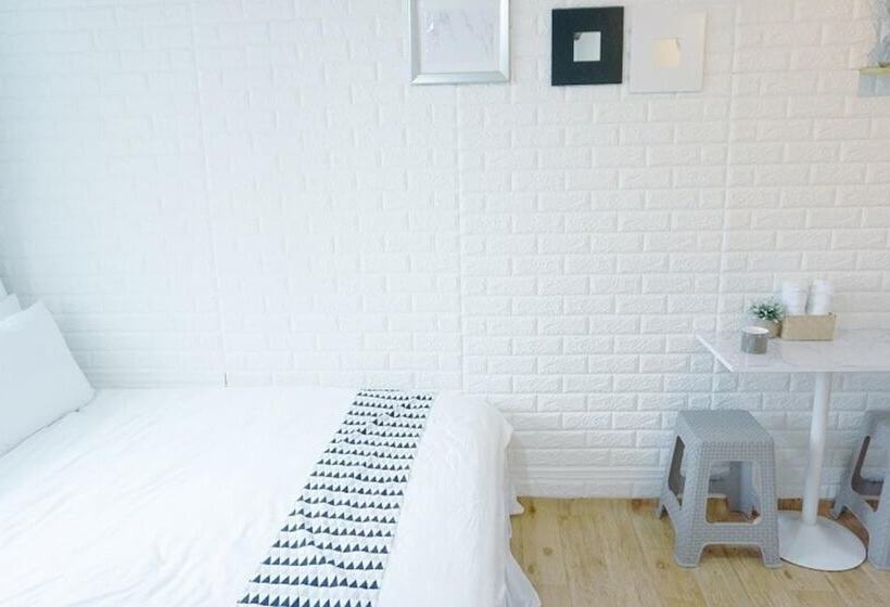 Taean Yangji Pension