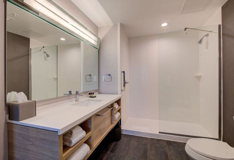 Threefoot Hotel, Meridian, A Tribute Portfolio