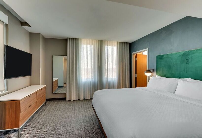 Threefoot Hotel, Meridian, A Tribute Portfolio