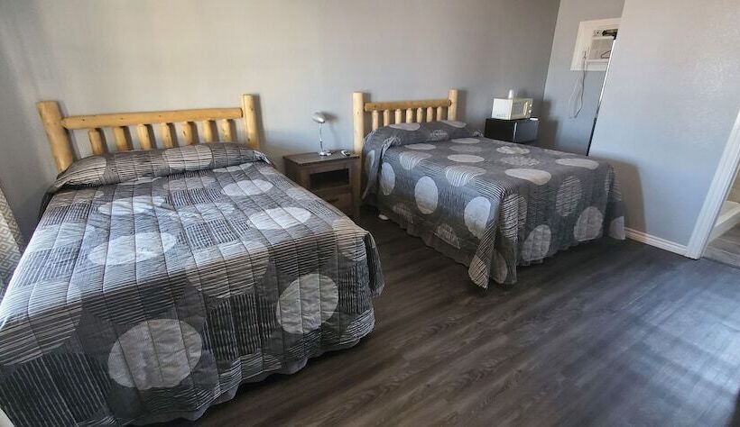 Town & Country Motel