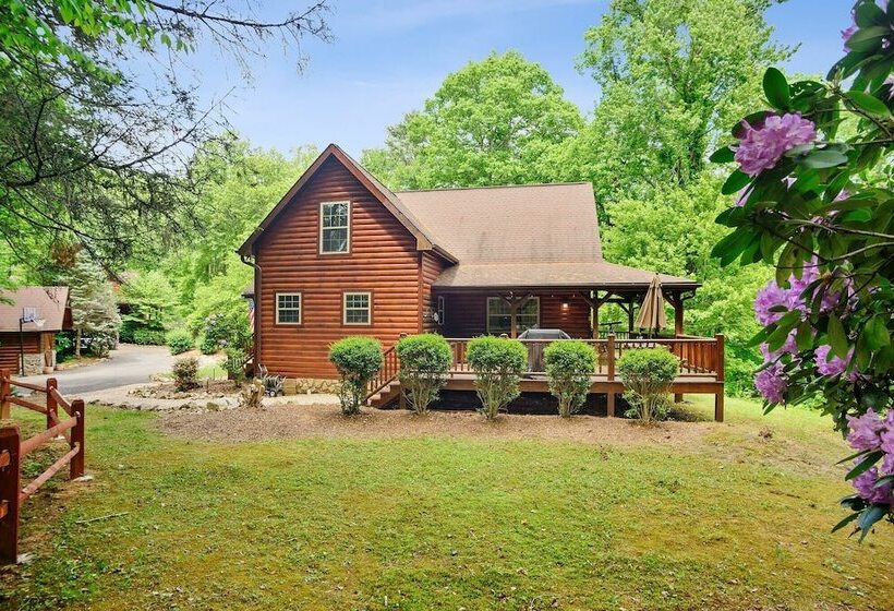 Tree Top Lodge   Gorgeous Lake Cabin With Hot Tub & Magnificent Views Of Forests And Mountains! 3 Be