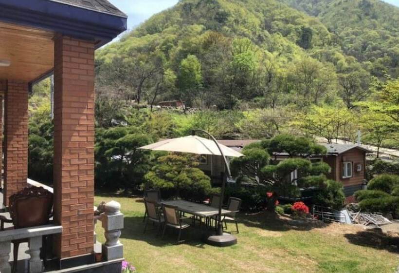 Wanju Haneurarae Cheotjip Pension