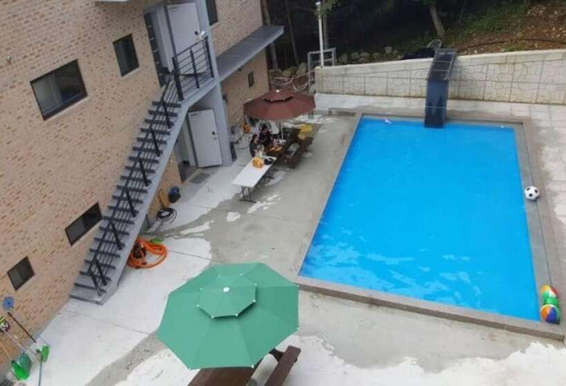 Wanju Madangi Sumokwon Pension