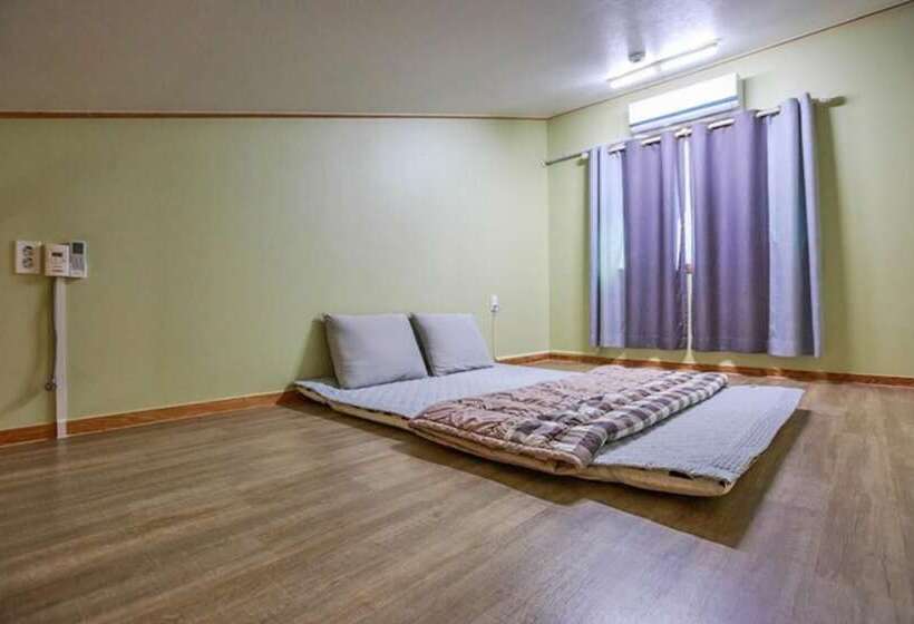 Yanggu Butterfly Pension