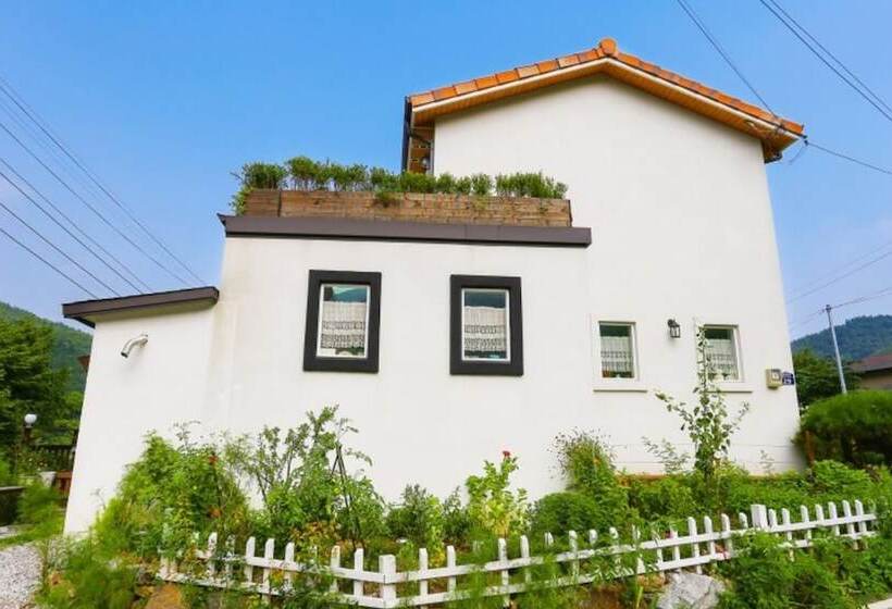 Yangpyeong Healing Day Pension