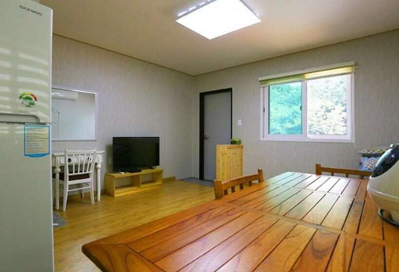 Yangpyeong Jannamuhyanggi Pension