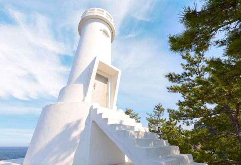 Yangyang Hajodae Conto Hotel Pension