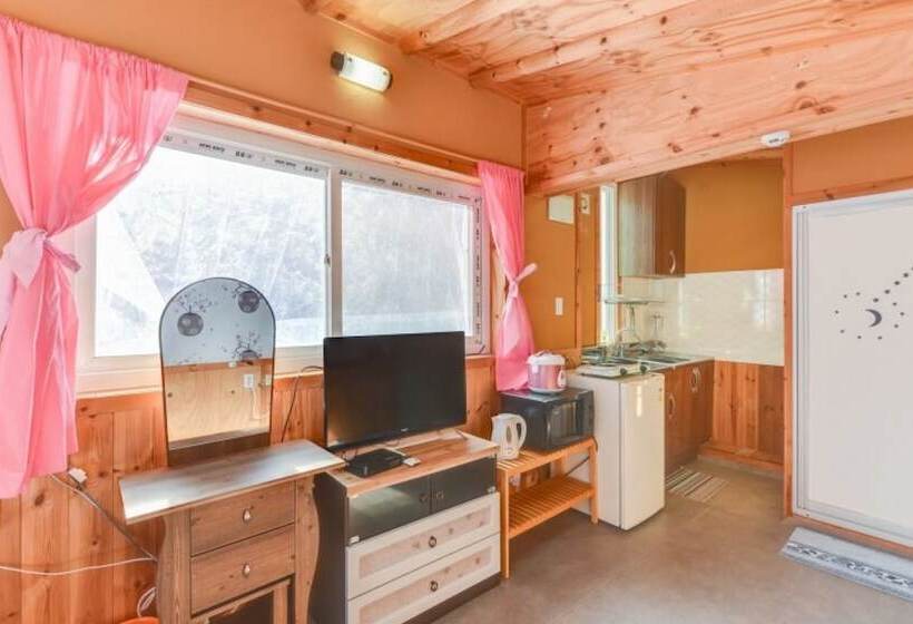 Yecheon Mulmalgeun Sangol Pension