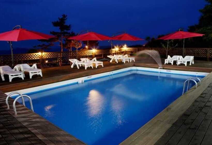 Yeongdeok Hill Pine Pension