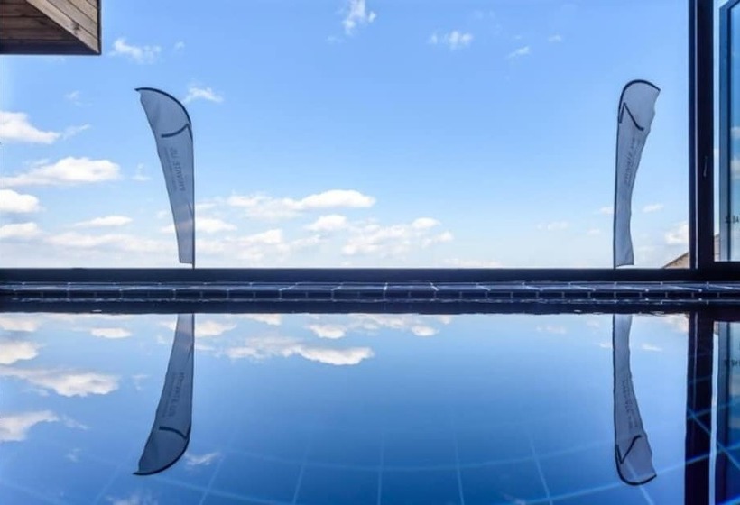 Yeongdeok Private Us 7 Pension