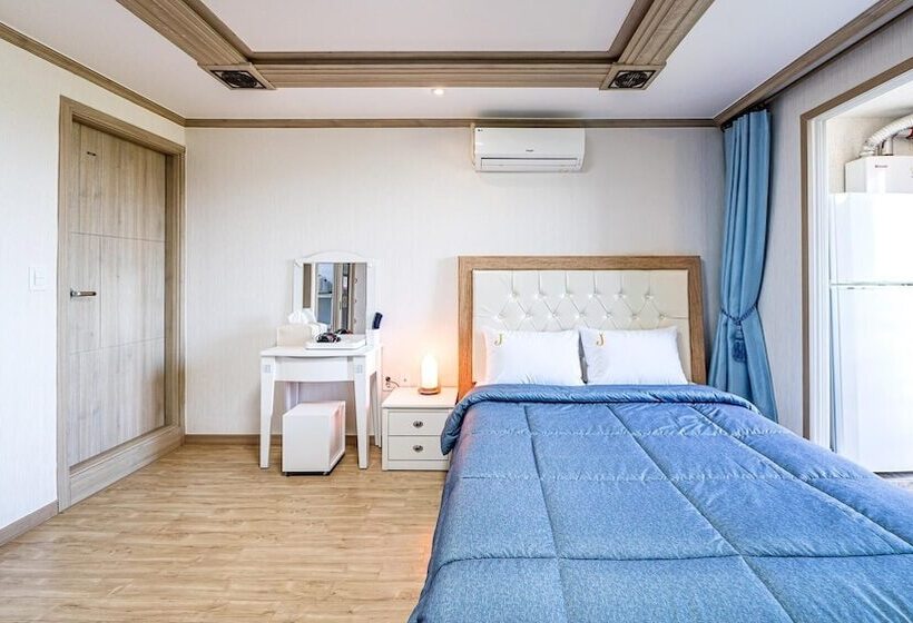 Yeongheungdo J Pension