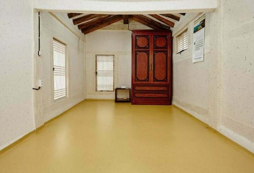 Bonghwa Sogang Hanok Gotaek Pension