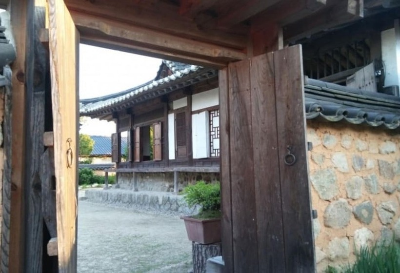 Bonghwa Sogang Hanok Gotaek Pension