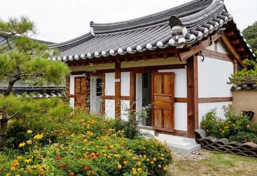 Bonghwa Sogang Hanok Gotaek Pension
