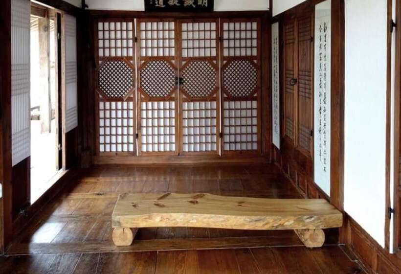 Bonghwa Sogang Hanok Gotaek Pension