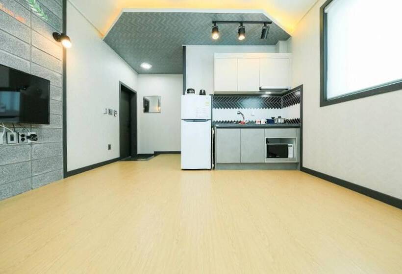 Boryeong Snail Pension