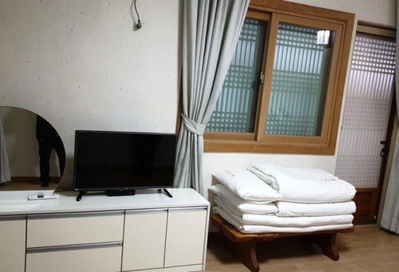 Boseong Shillok Hanok Pension