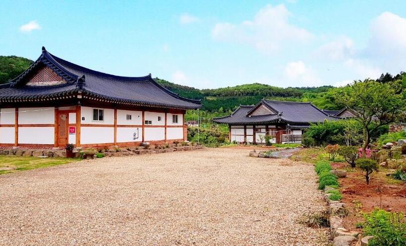 Pension (Hôtel basse catégorie) Boseong Sujinhanog Pensyeon