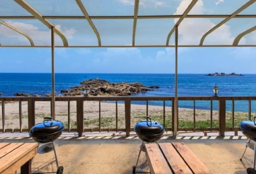 Castles Pebble Beach Pension