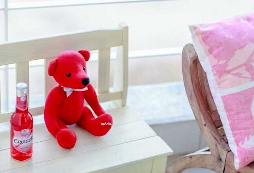 Castles Pebble Beach Pension