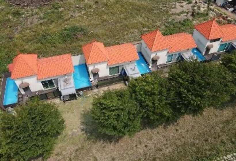 Cheongju Crapas Pension