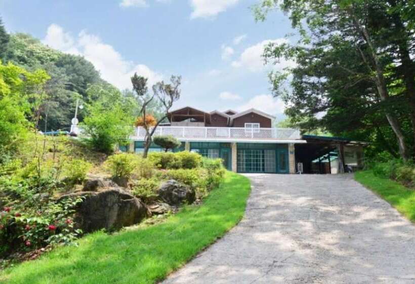 Chuncheon Aisan Tennis Pension