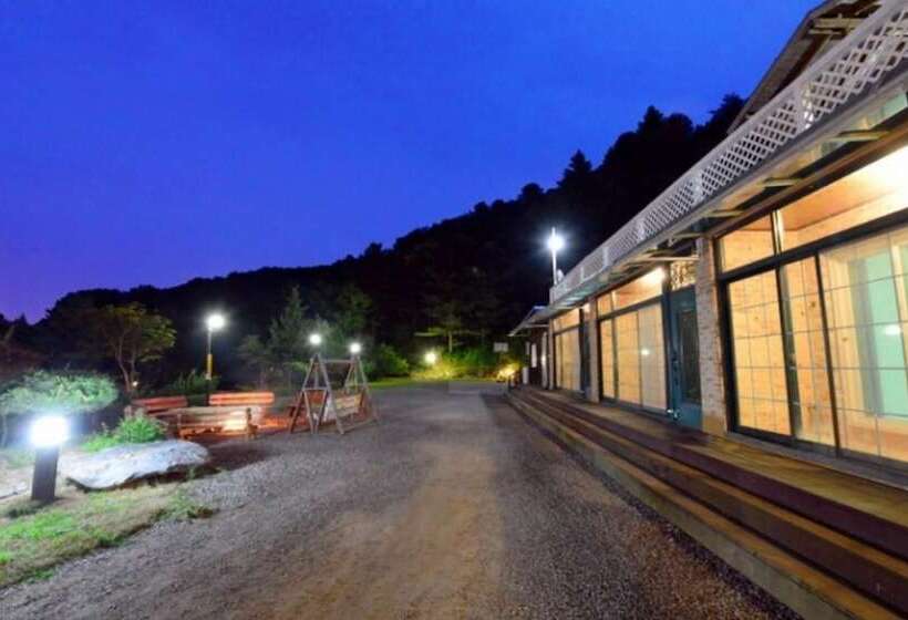 Chuncheon Aisan Tennis Pension