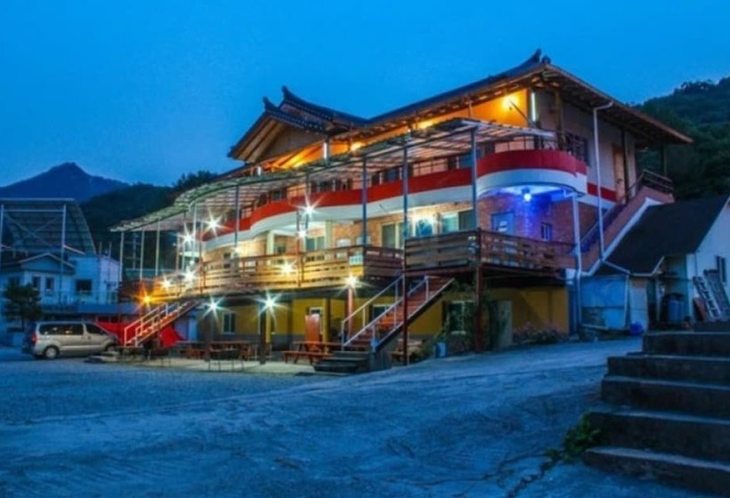 Chuncheon River Rail Pension