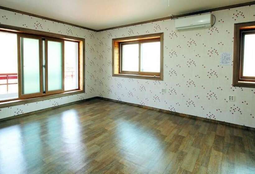 Chuncheon River Rail Pension