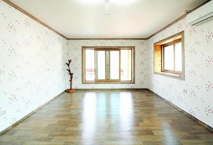 Chuncheon River Rail Pension