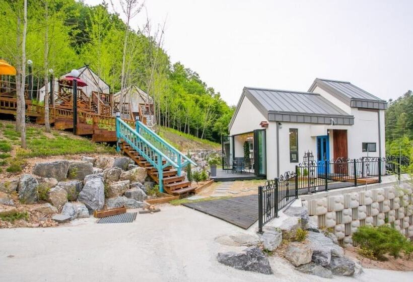 Chuncheon Yellow Hill Glamping Pension